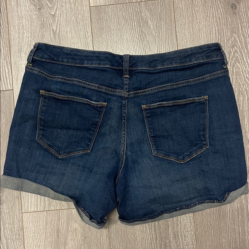 Universal Thread High Rise Denim Shorts - Picture 4 of 4